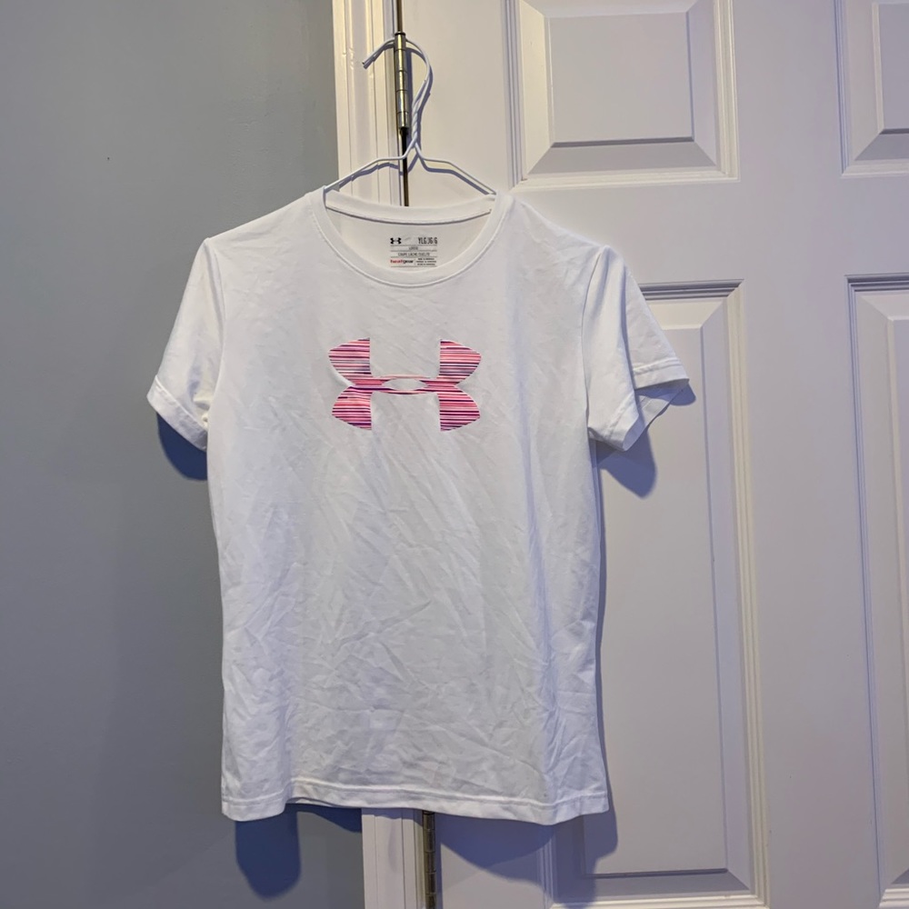Under Armour dry fit t-shirt